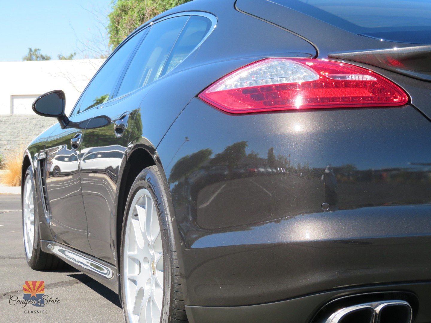 Used 2010 Porsche Panamera S RWD image 25