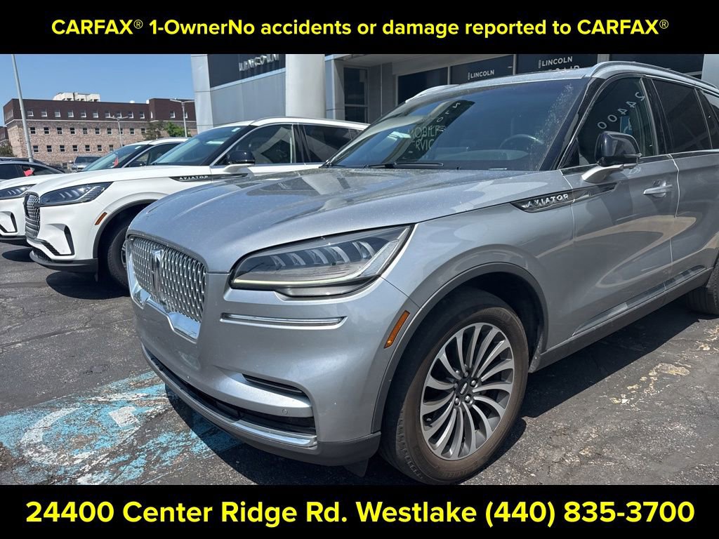 Used 2023 Lincoln Aviator Reserve AWD/4WD image 2