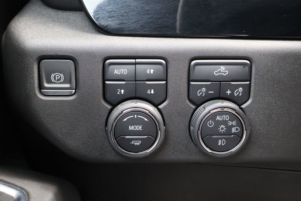 Certified 2024 Chevrolet Silverado 1500 RST w/ Z71 Off-Road Package image 31