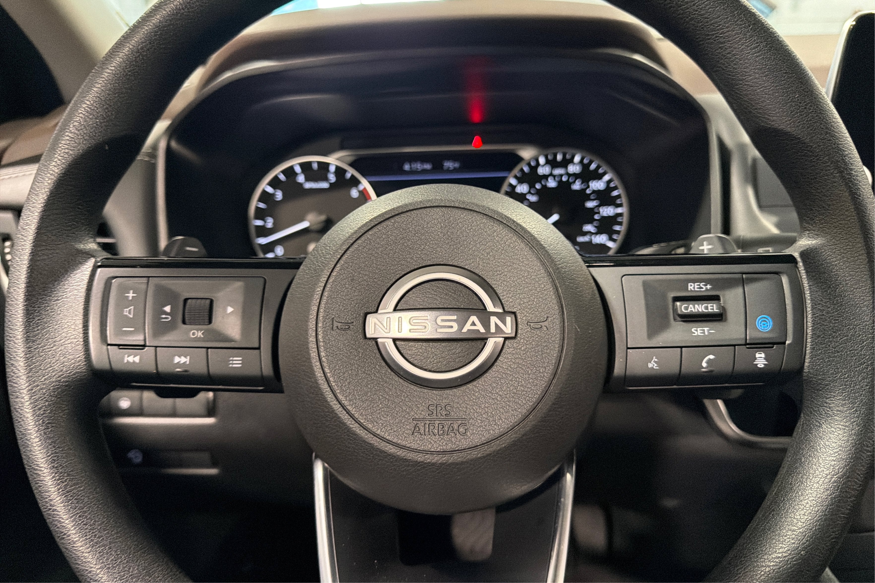 Used 2023 Nissan Rogue SV AWD/4WD image 21