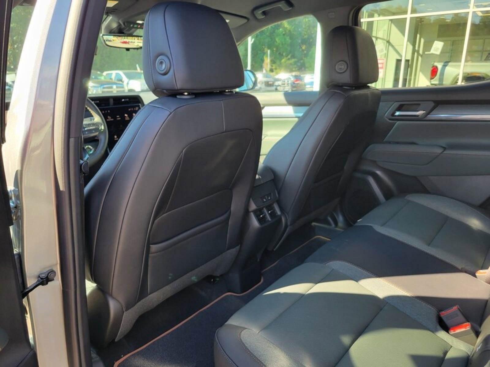 New 2026 GMC Terrain AT4 w/ Convenience Package III AWD/4WD image 25