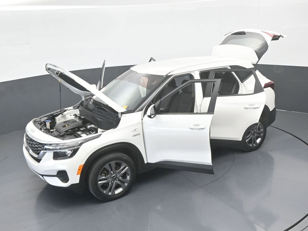 Used 2022 Kia Seltos LX image 57