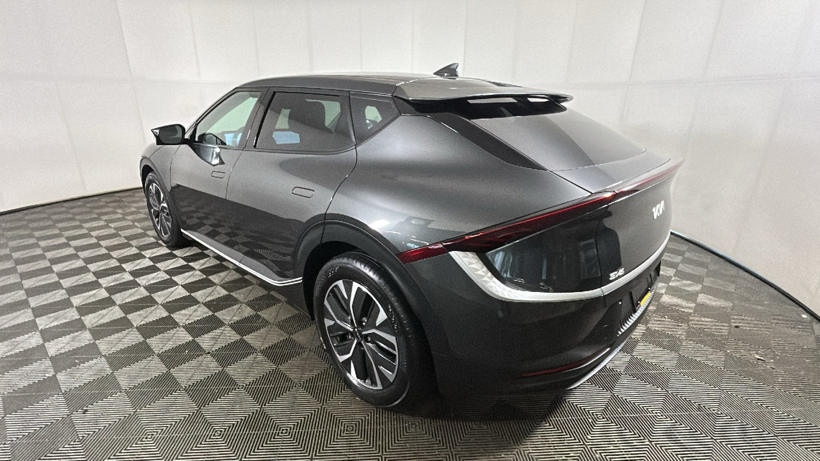 Used 2024 Kia EV6 Light AWD/4WD image 5