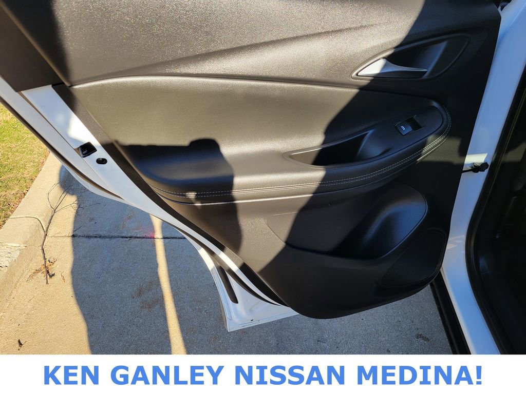 Used 2025 Buick Encore GX Preferred image 40