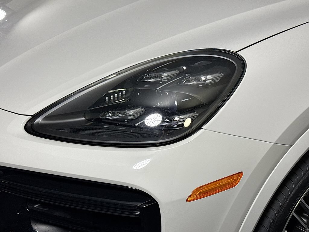 Certified 2023 Porsche Cayenne Turbo S AWD/4WD image 26