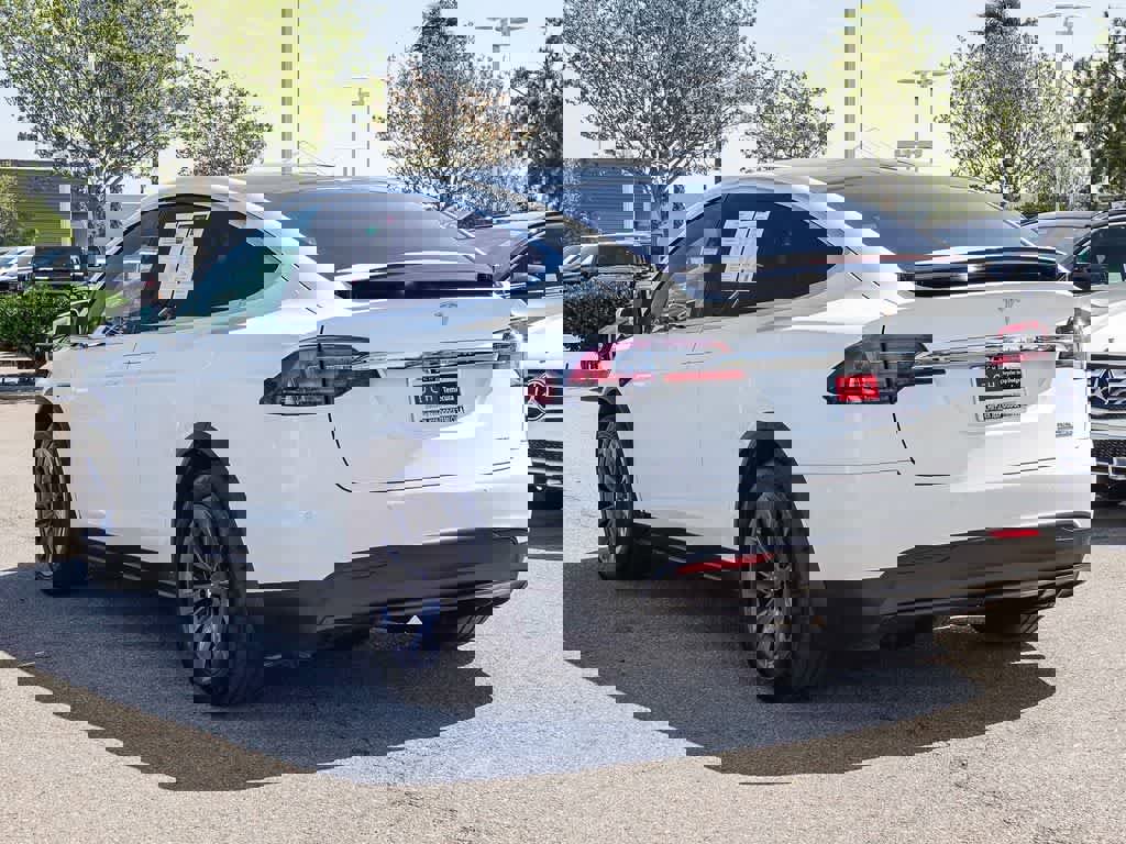 Used 2020 Tesla Model X Long Range image 6