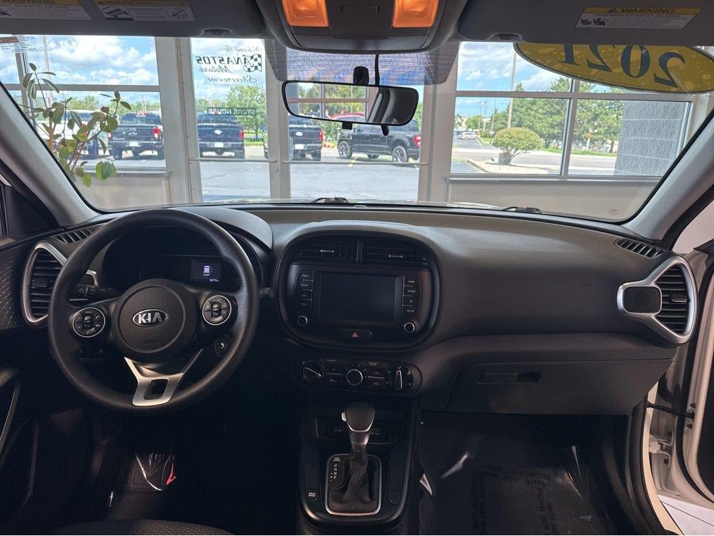 Used 2021 Kia Soul LX FWD image 20