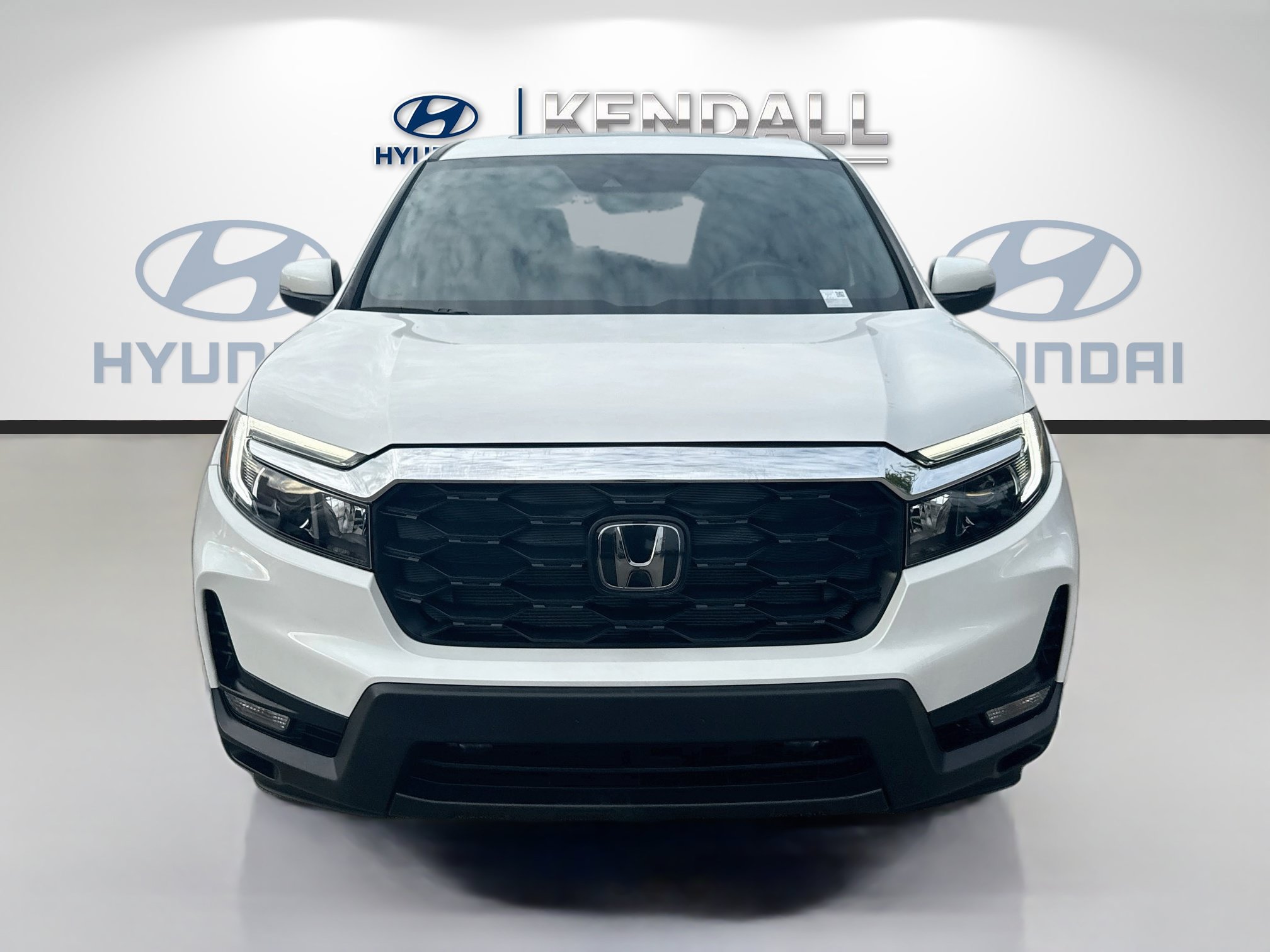 Used 2023 Honda Passport EX-L image 2