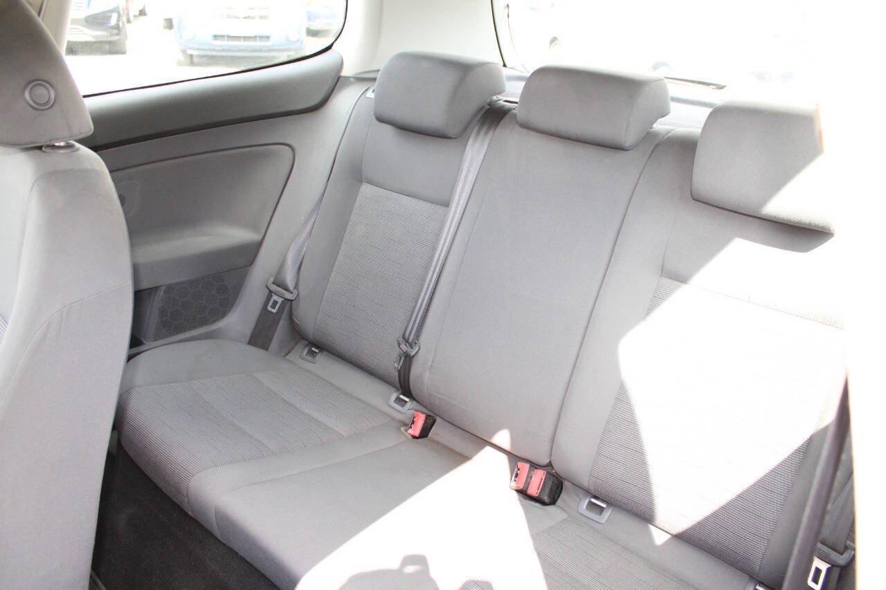 Used 2008 Volkswagen Rabbit S FWD image 18