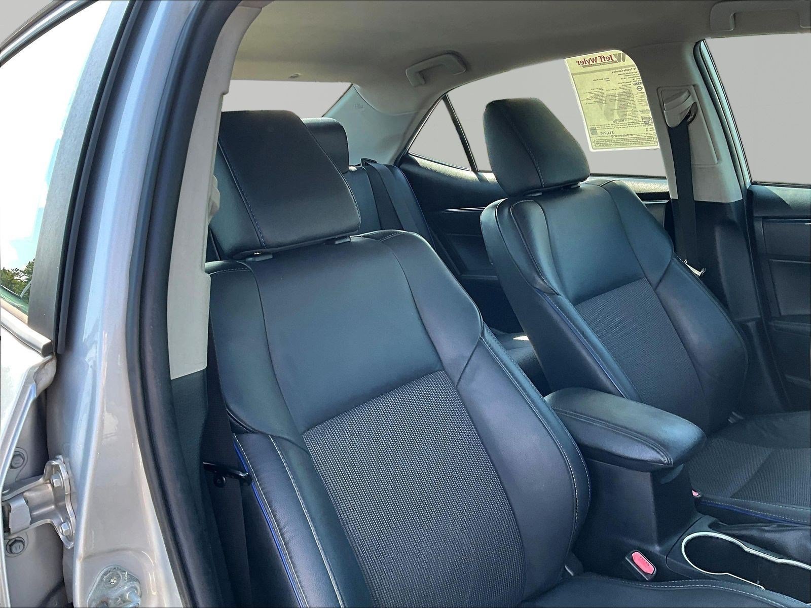 Used 2018 Toyota Corolla SE w/ Carpet Mat Package (TMS) FWD image 29
