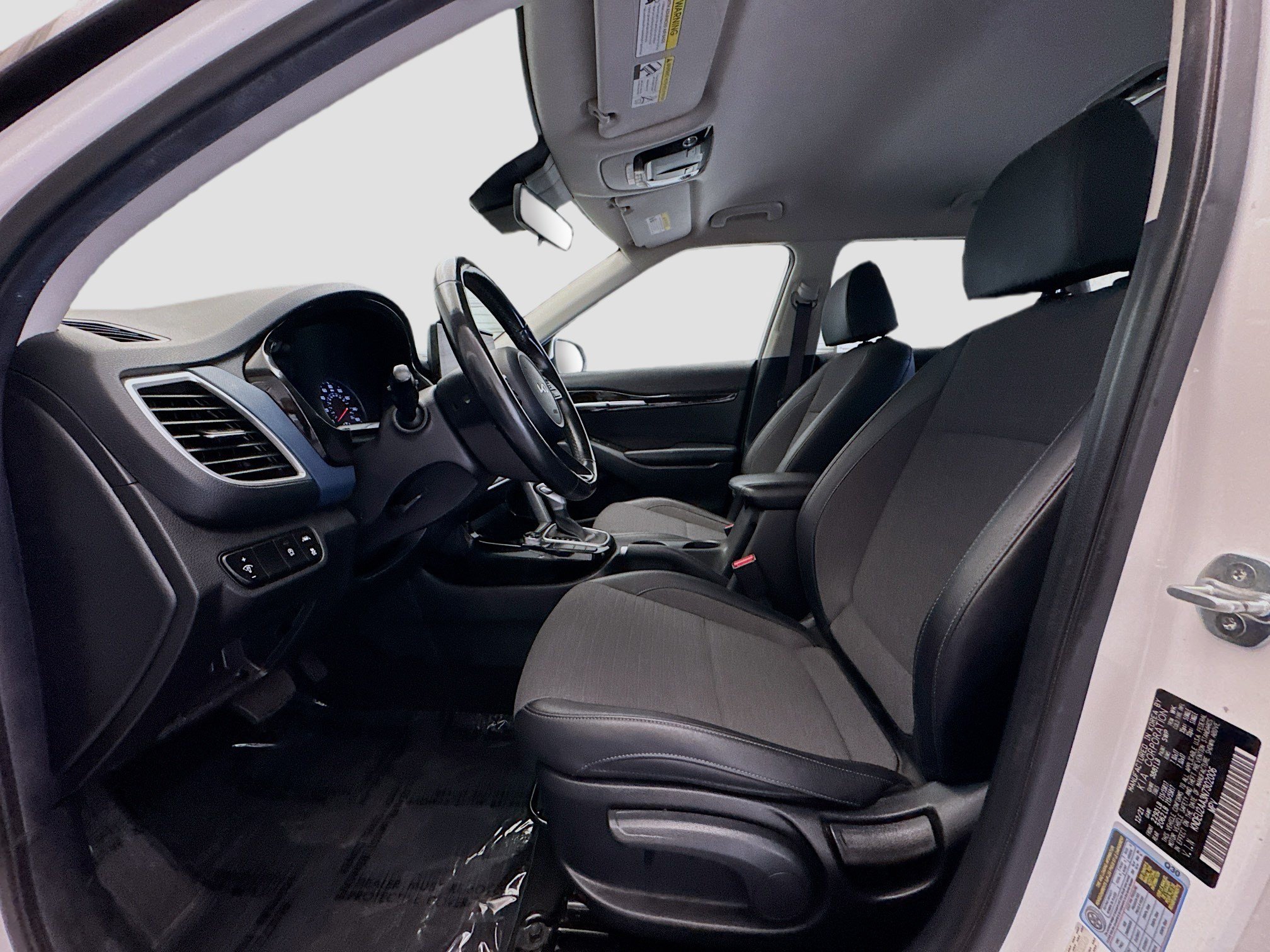 Used 2022 Kia Seltos S FWD image 13