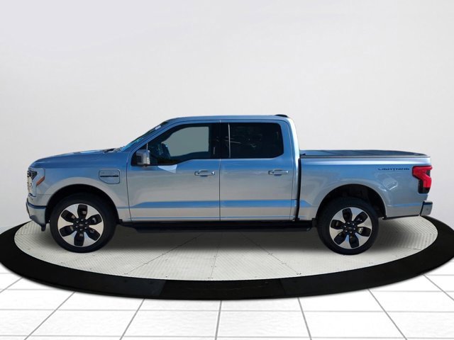 Used 2023 Ford F150 Lightning Platinum image 6