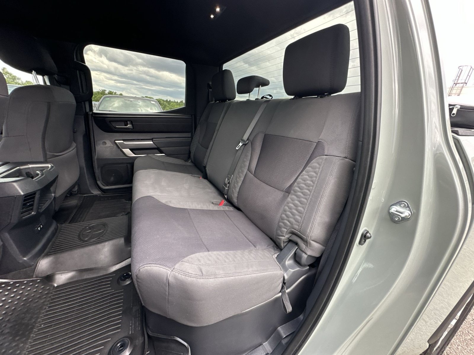 Used 2025 Toyota Tundra SR5 AWD/4WD image 31