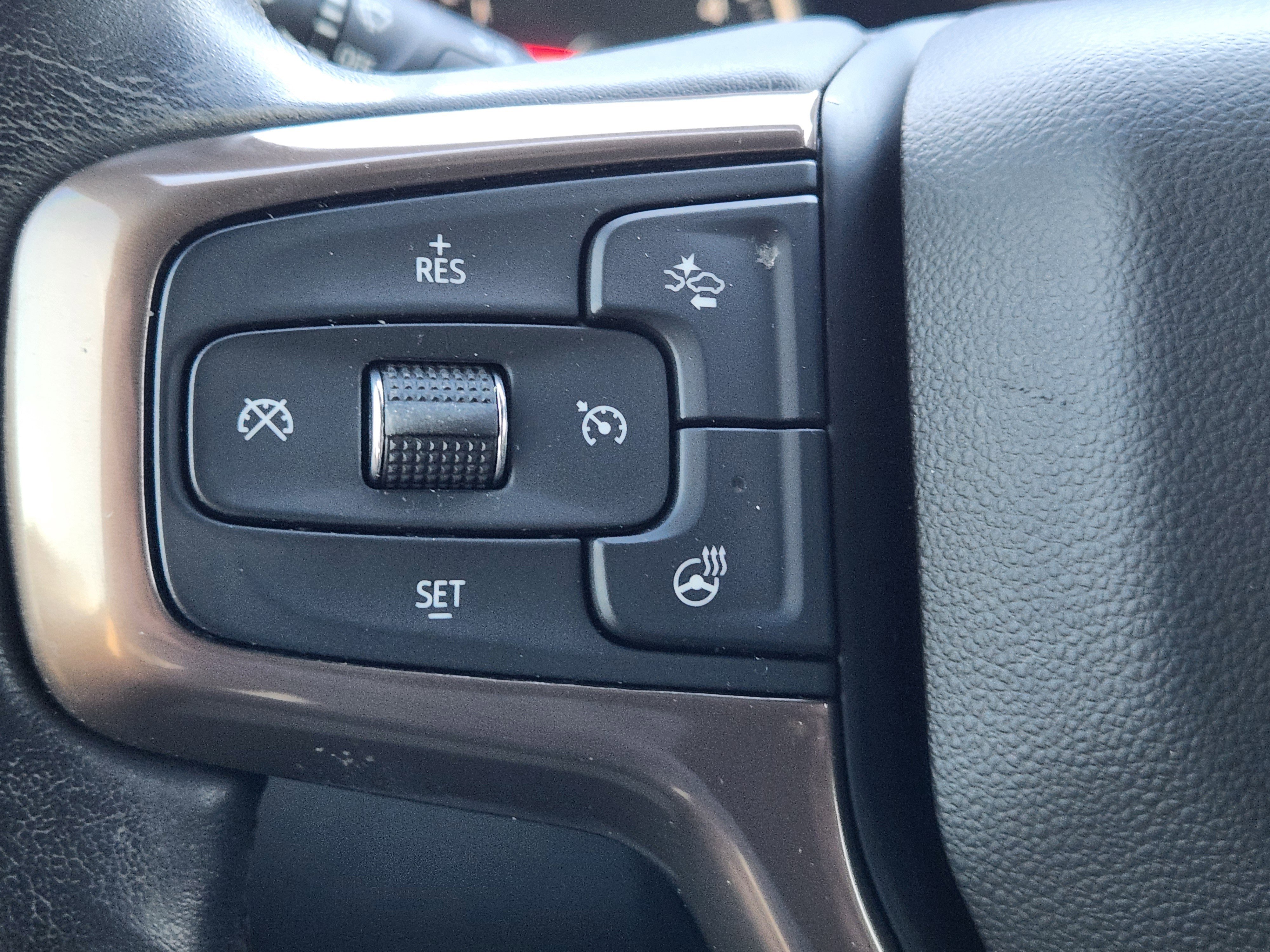 Certified 2020 Chevrolet Silverado 2500 High Country w/ Technology Package image 30