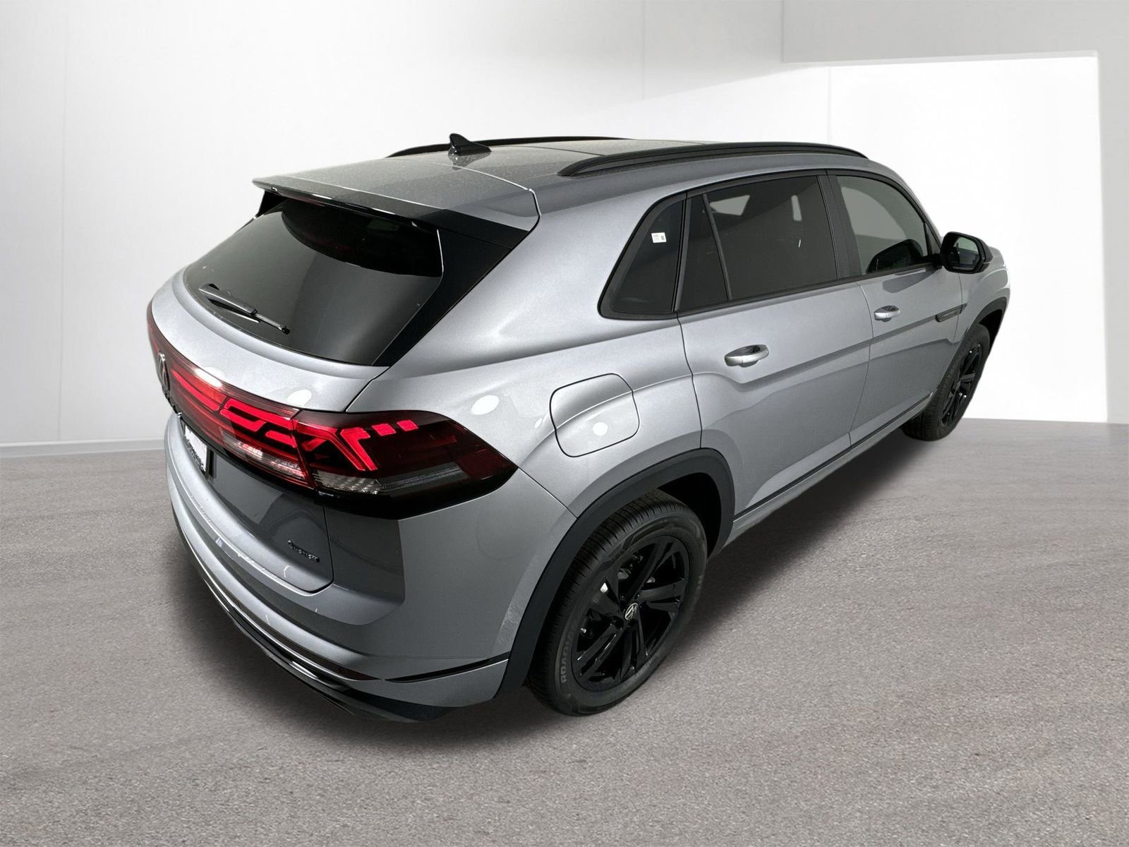 Used 2025 Volkswagen Atlas Cross Sport SEL R-Line image 40