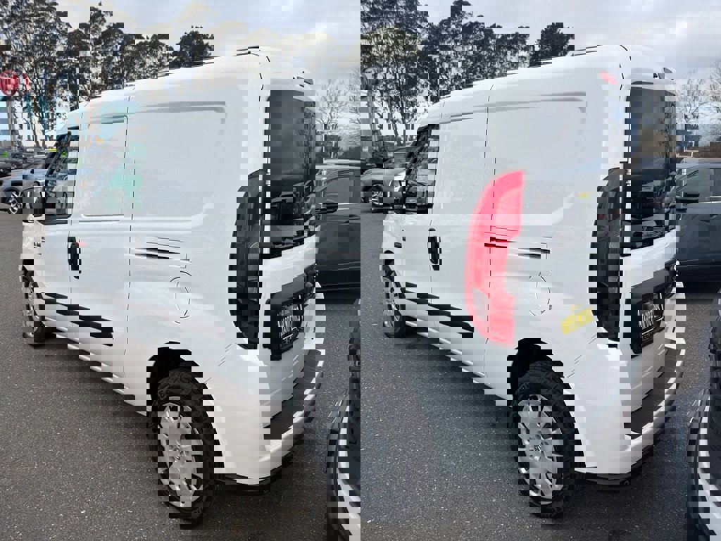 Used 2021 RAM ProMaster City Tradesman SLT image 4