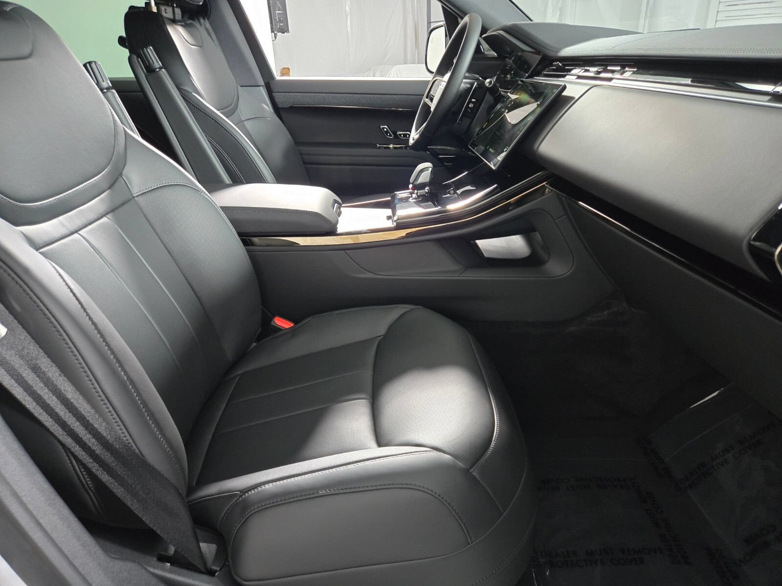New 2026 Land Rover Range Rover Sport Dynamic SE AWD/4WD image 3
