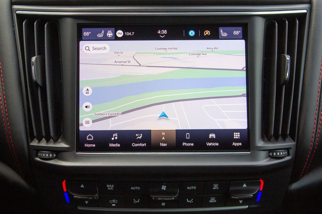 Used 2022 Maserati Levante Modena S image 17