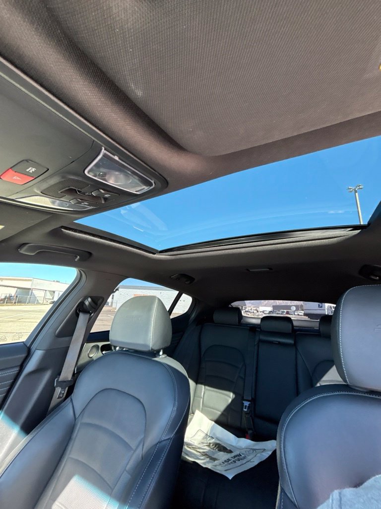 Used 2023 Kia Stinger GT2 AWD/4WD image 23