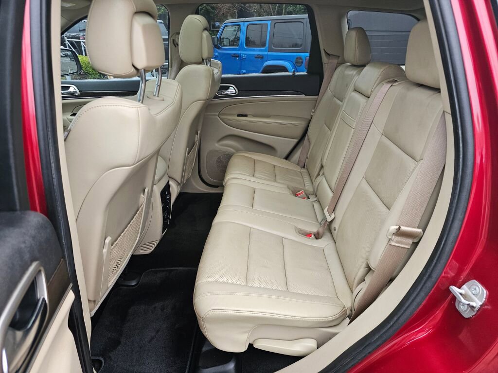 Used 2014 Jeep Grand Cherokee Limited w/ Luxury Group II image 15