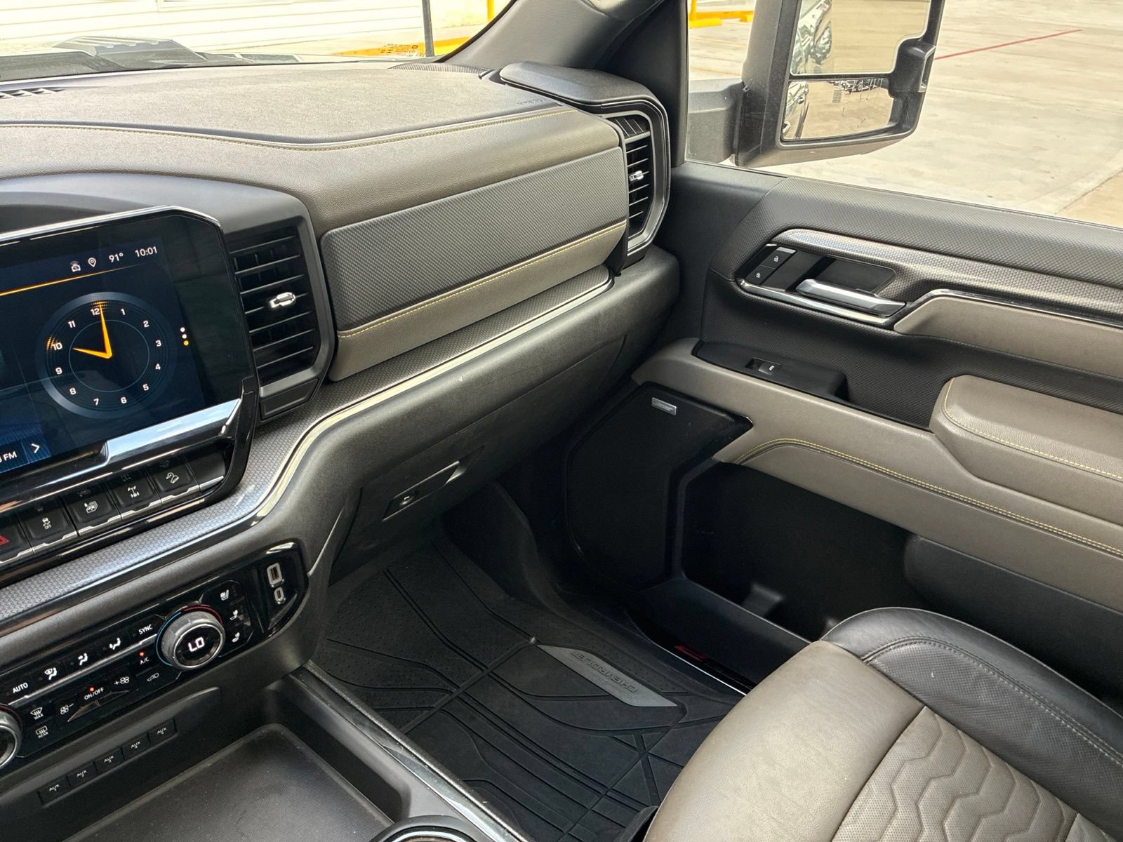Used 2024 Chevrolet Silverado 2500 ZR2 w/ Technology Package AWD/4WD image 41