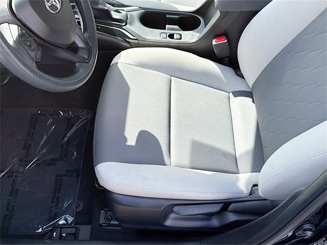 Used 2023 Toyota Corolla LE image 19