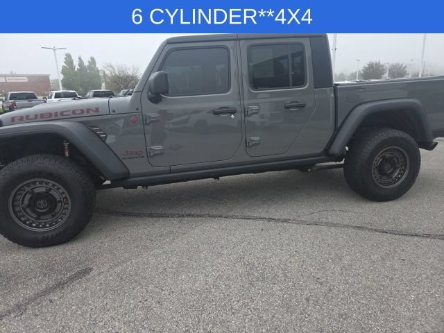 Used 2022 Jeep Gladiator Rubicon w/ Cold Weather Group AWD/4WD image 12