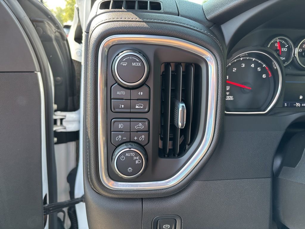 Used 2022 Chevrolet Silverado 1500 RST image 19