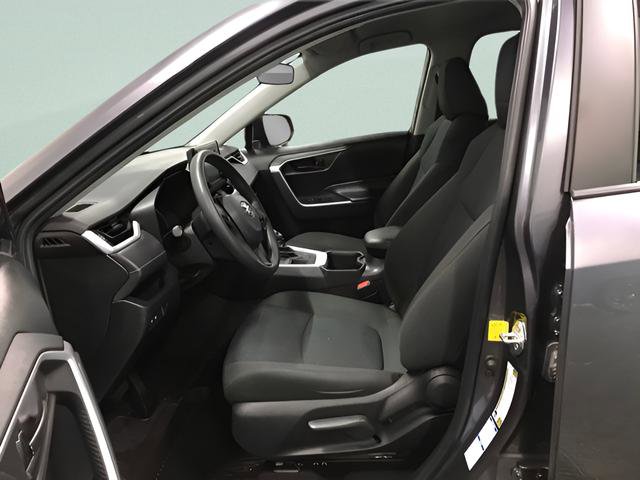 Used 2022 Toyota RAV4 LE AWD/4WD image 16