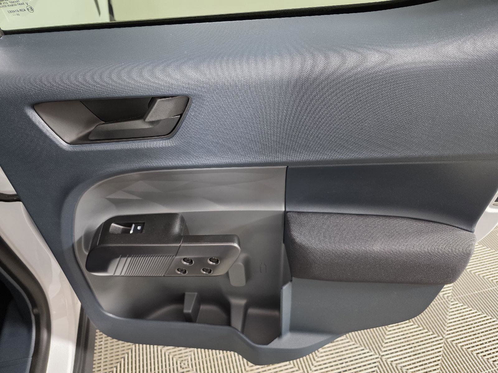 Used 2026 Ford Maverick XL w/ Equipment Group 101A image 20