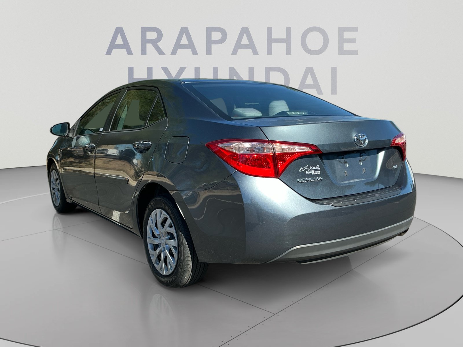 Used 2017 Toyota Corolla LE w/ Carpet Mat Package (TMS) FWD image 3