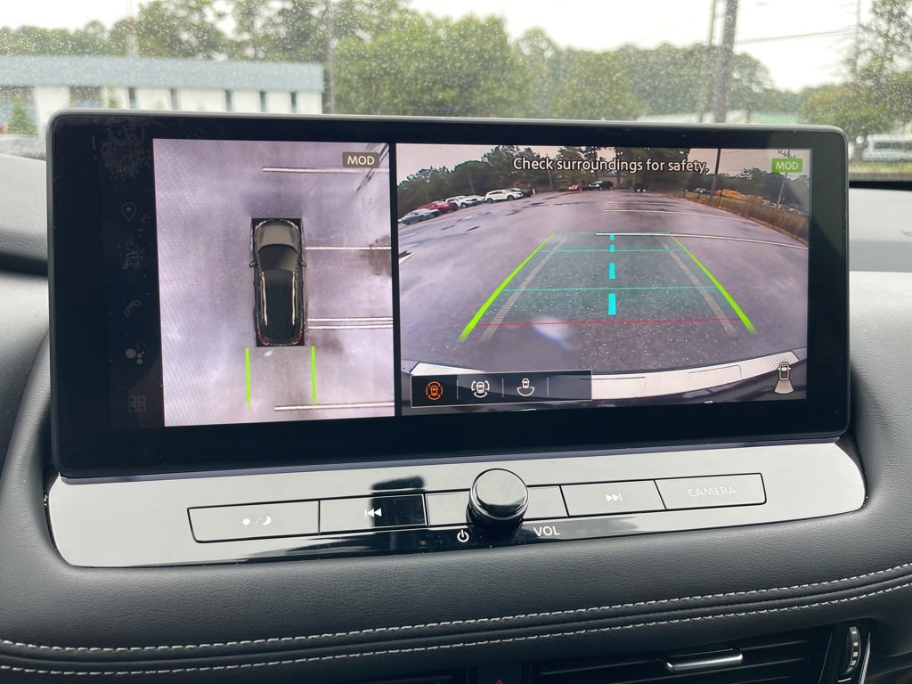 Used 2024 Nissan Rogue SL w/ SL Premium Package image 11