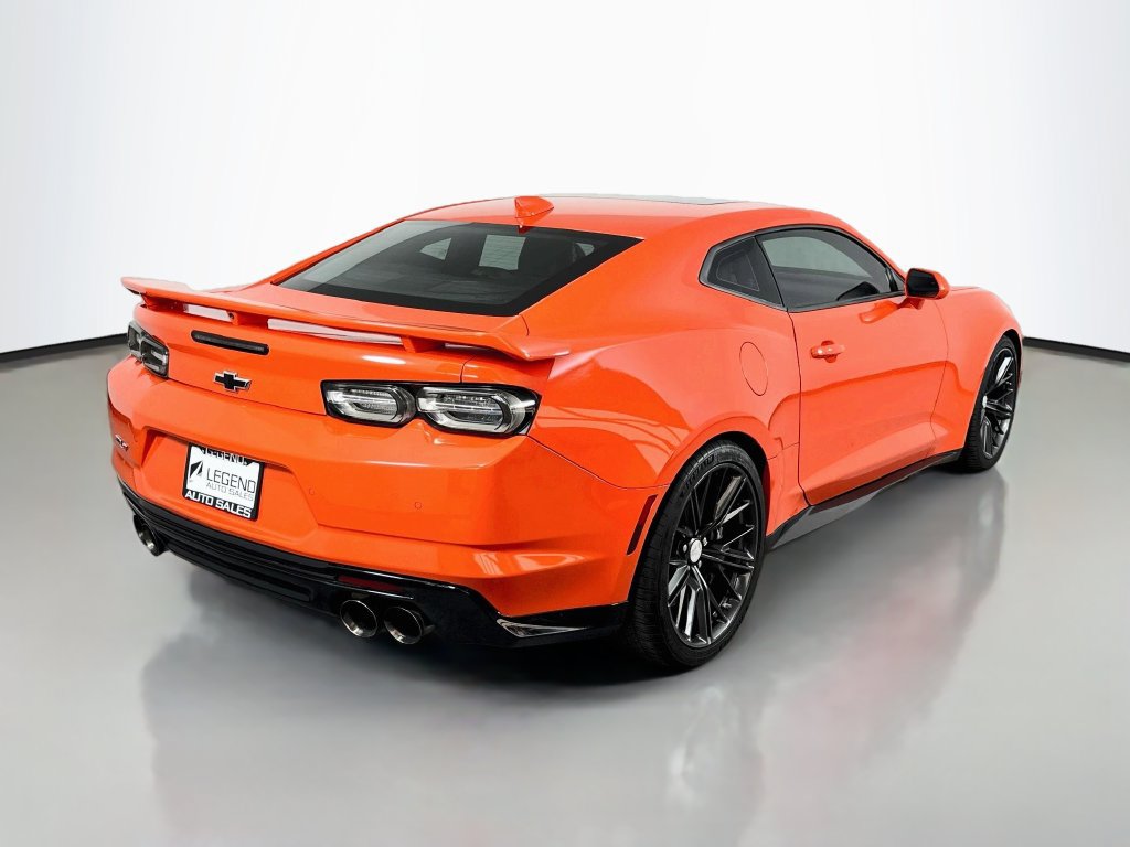Used 2019 Chevrolet Camaro ZL1 RWD image 7