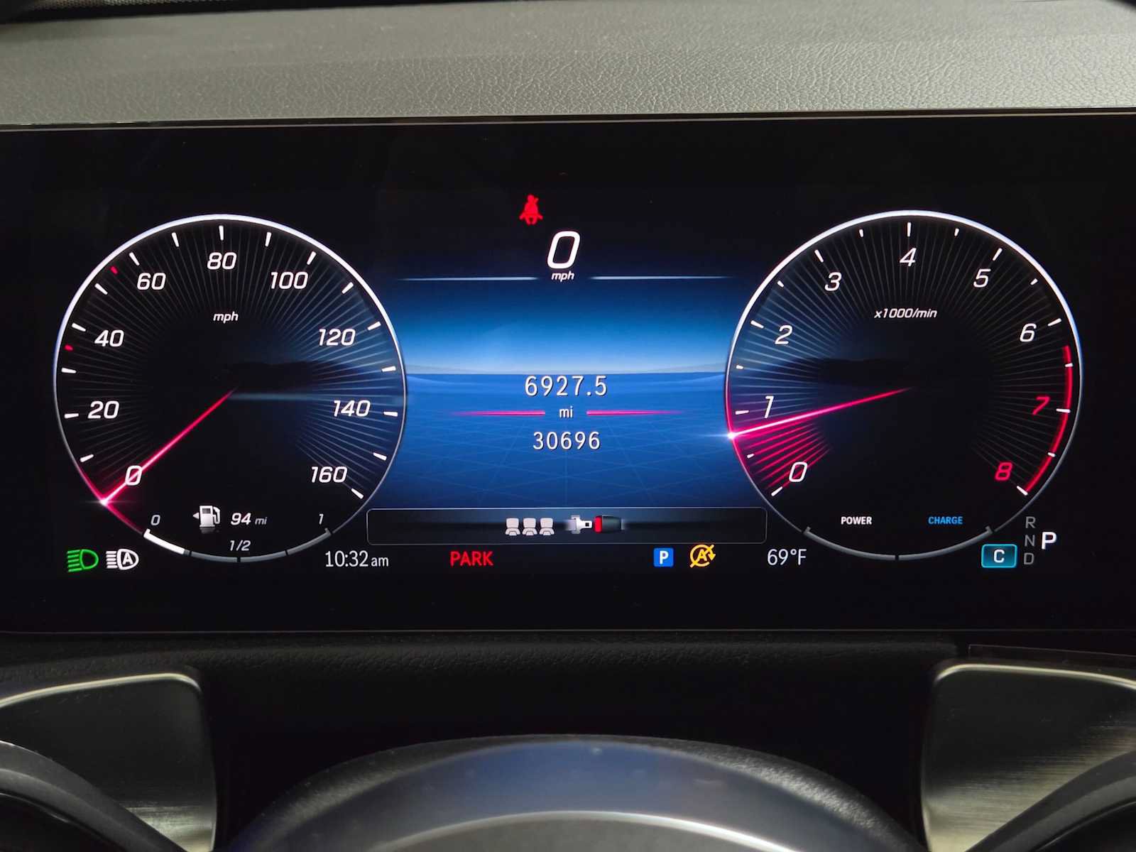 Used 2024 Mercedes-Benz GLB 250 4MATIC image 24