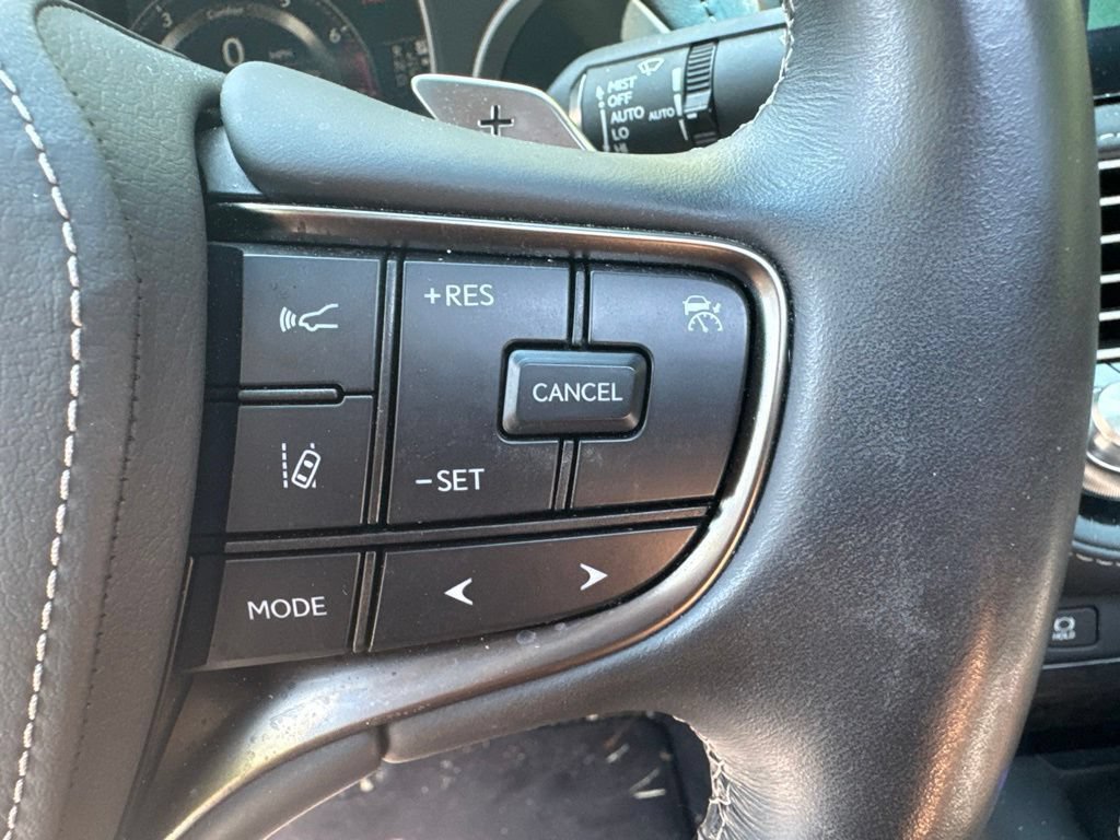 Used 2021 Lexus LS 500 w/ Interior Upgrade Package RWD image 15