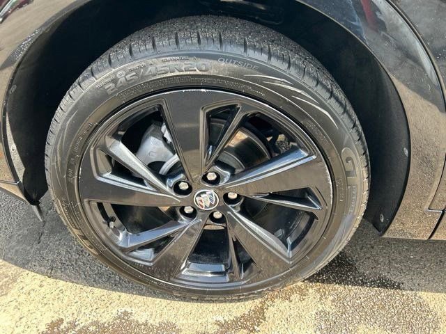 Used 2022 Buick Envision Preferred FWD image 51