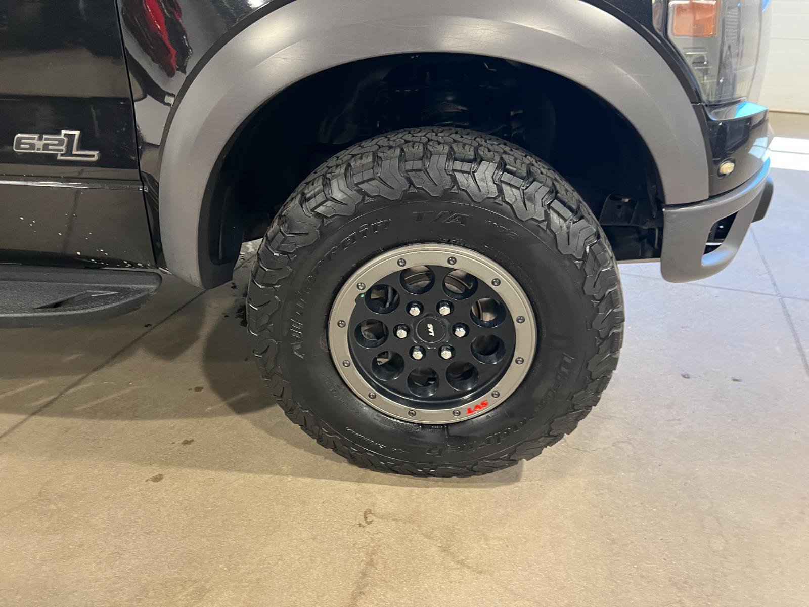 Used 2014 Ford F150 Raptor w/ Equipment Group 801A Luxury AWD/4WD image 48