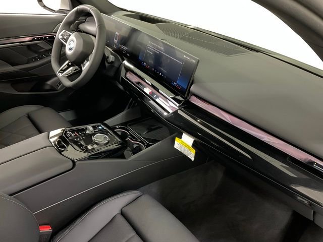Used 2024 BMW i5 eDrive40i w/ M Sport Package image 37