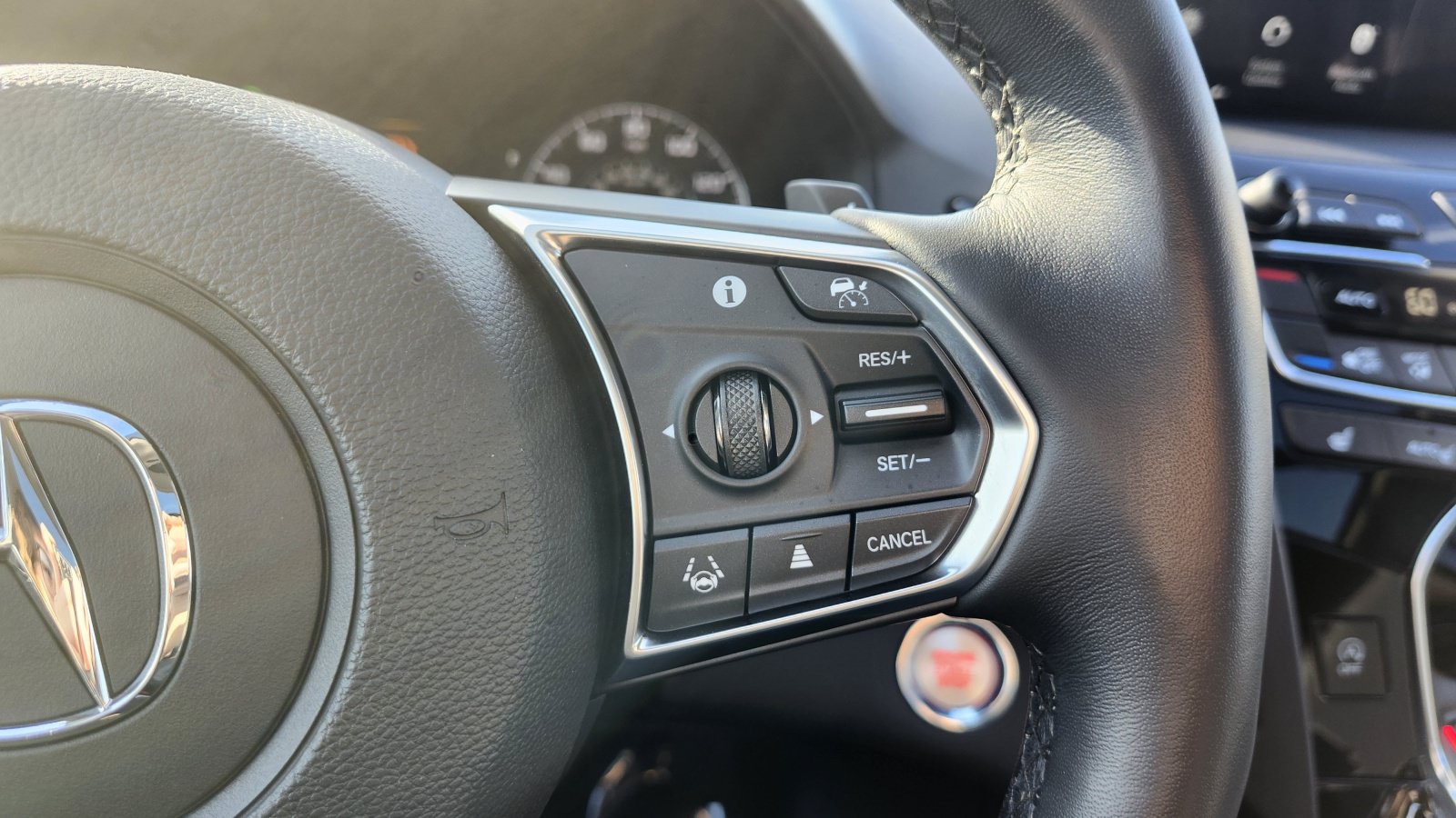 Used 2023 Acura RDX AWD image 37