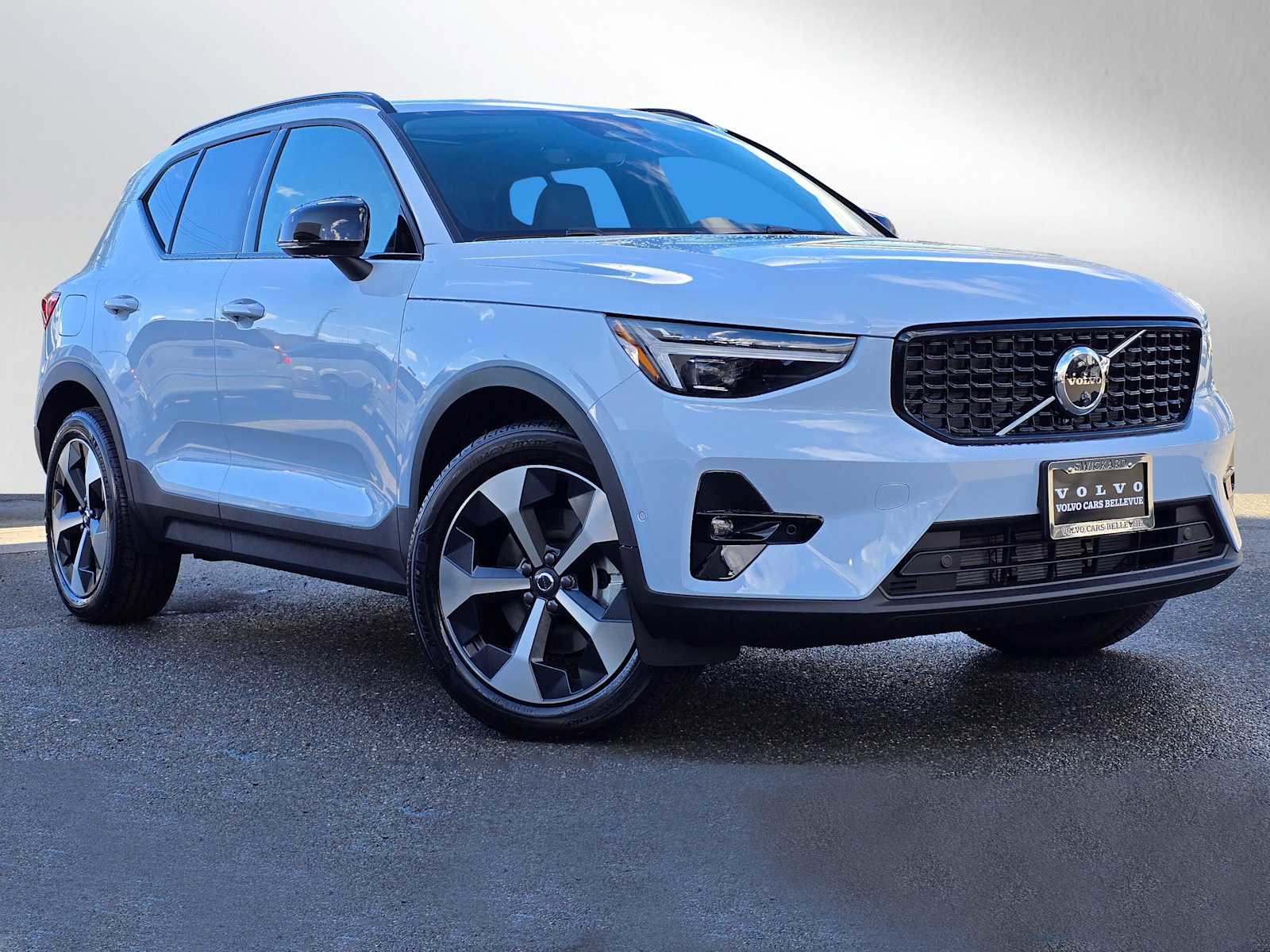 New 2026 Volvo XC40 B5 Plus w/ Protection Package Premier image 1