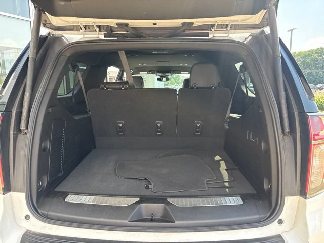 Used 2023 Chevrolet Suburban Premier RWD image 26