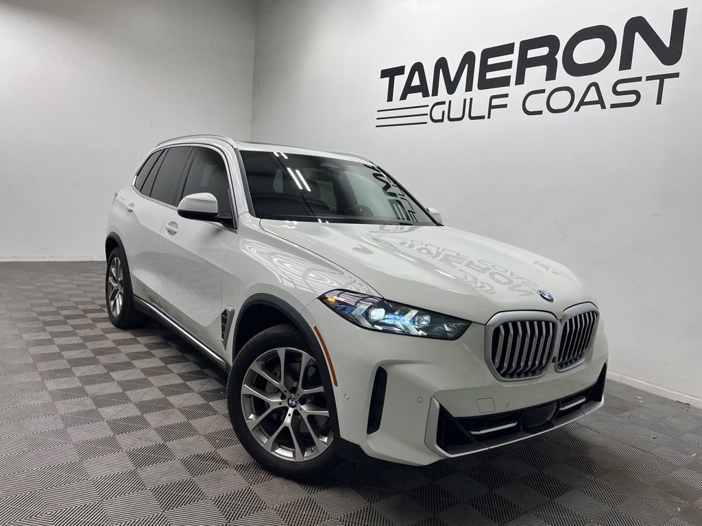 Used 2024 BMW X5 sDrive40i w/ Premium Package image 1