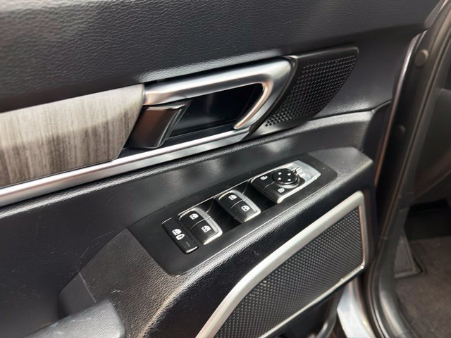 Used 2023 Kia Telluride EX w/ EX Captain's Chair Package AWD/4WD image 24