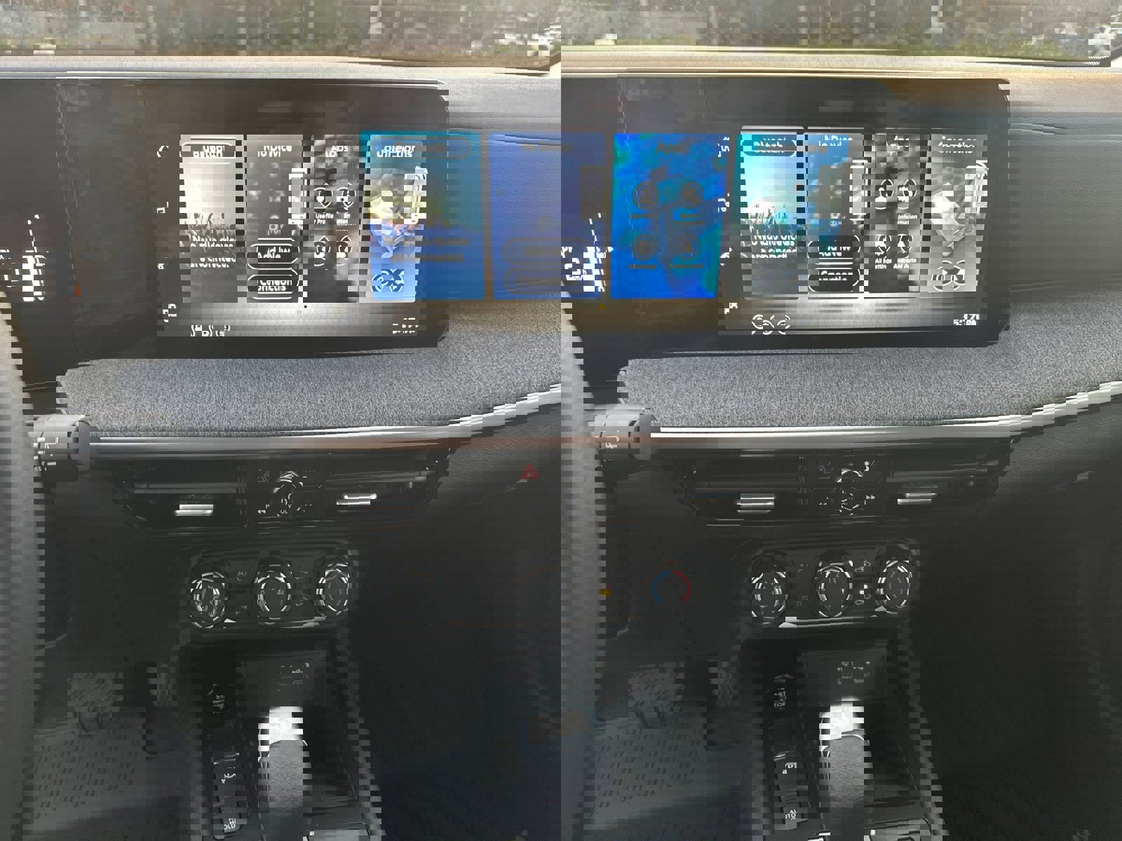 New 2026 Nissan Kicks S image 27