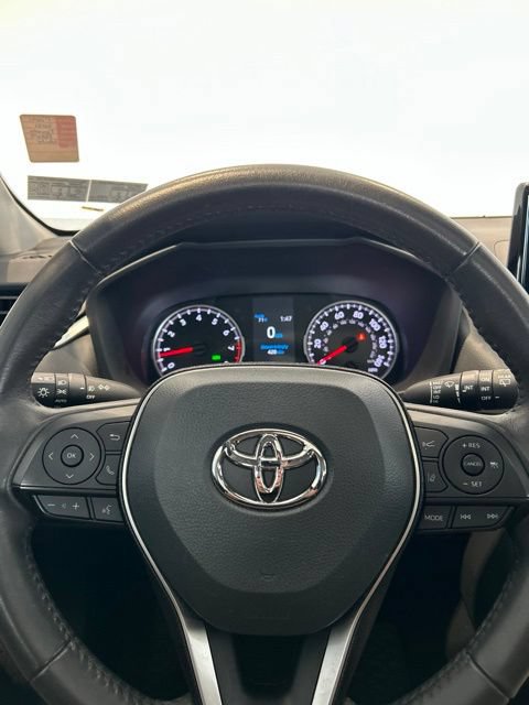 Certified 2021 Toyota RAV4 XLE Premium FWD image 10