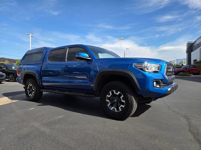 Used 2018 Toyota Tacoma TRD Off-Road w/ Technology Package AWD/4WD image 2