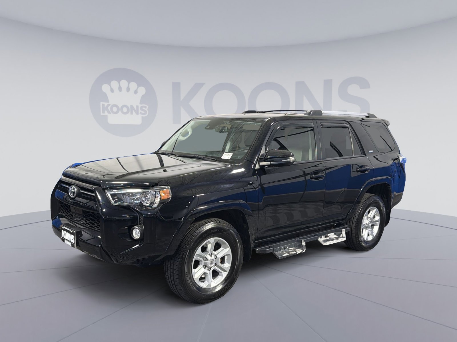 Used 2020 Toyota 4Runner SR5 Premium w/ Moonroof Package AWD/4WD image 1