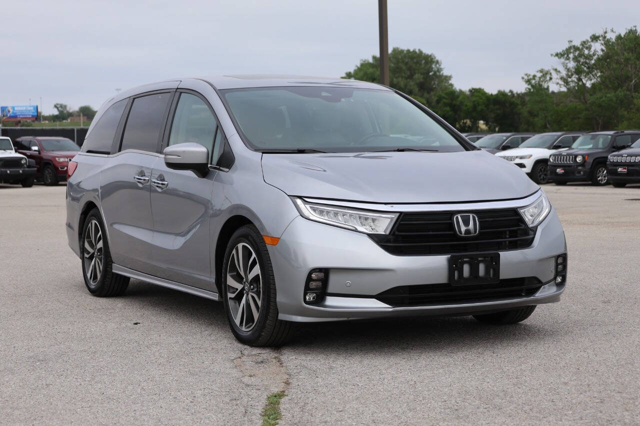 Used 2022 Honda Odyssey Touring image 4