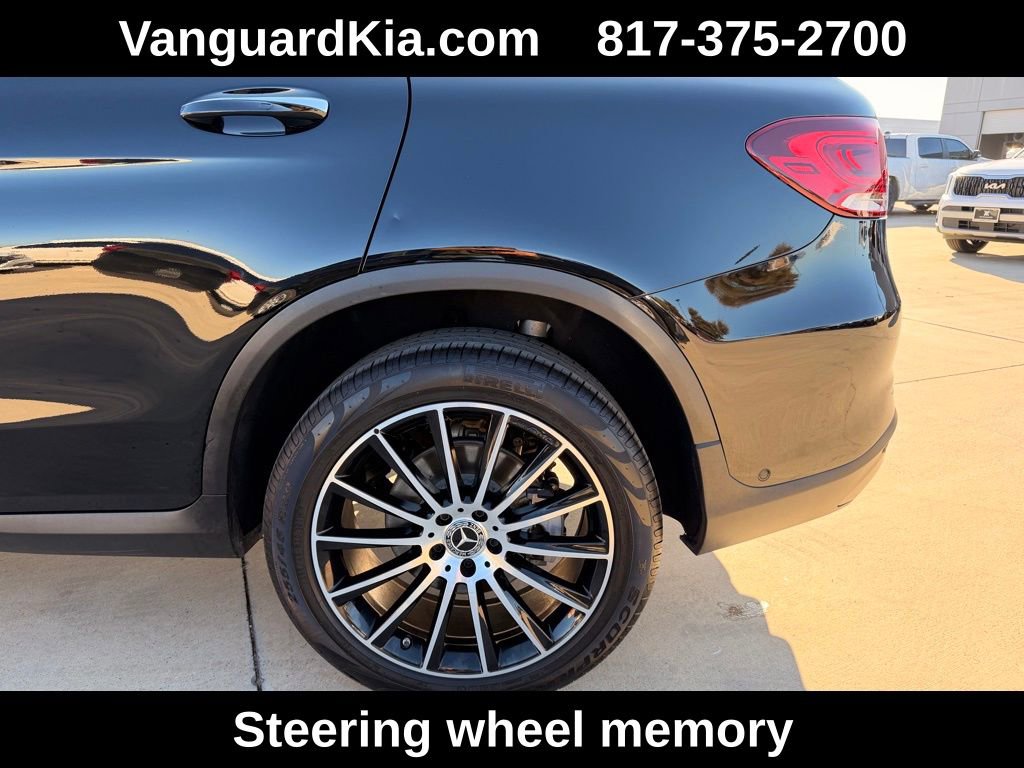 Used 2022 Mercedes-Benz GLC 300 image 9