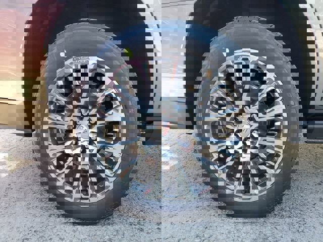 New 2026 GMC Yukon Denali w/ Denali Reserve Package image 6